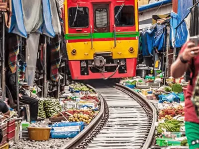 Mercado desplegable de Mae Klong